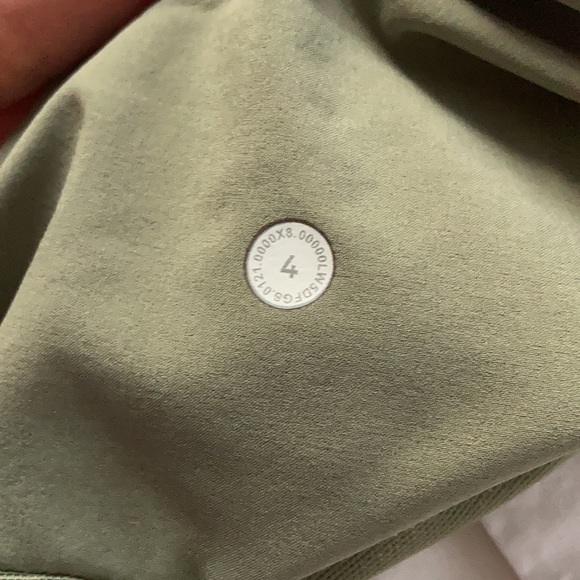 Lululemon Keep Moving 7/8 Drawstring Pants in Rosemary - Picture 7 of 8